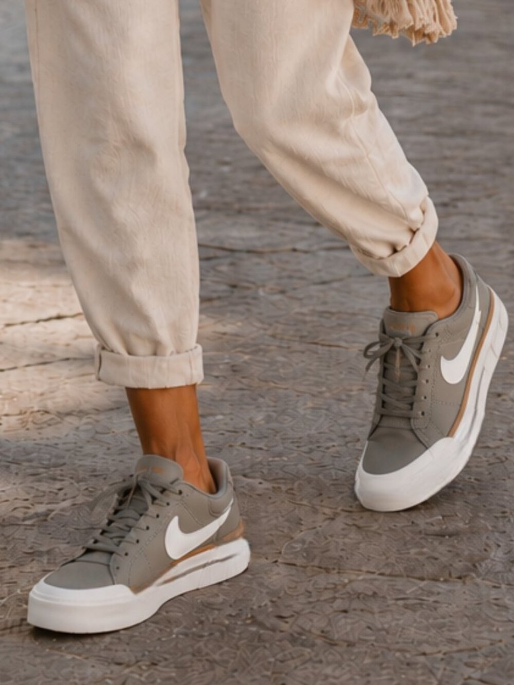 Nike Court Legacy Lift Finish Line Dusty Olive Platform Casual Lace-Up Sneakers